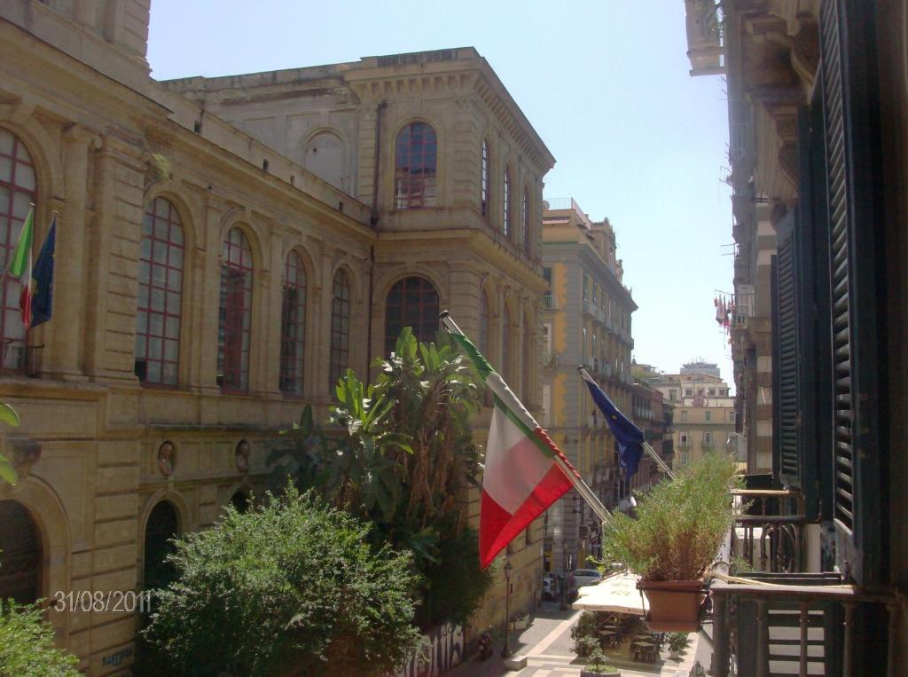 Hotel Locanda Dell'Arte Napoli Esterno foto